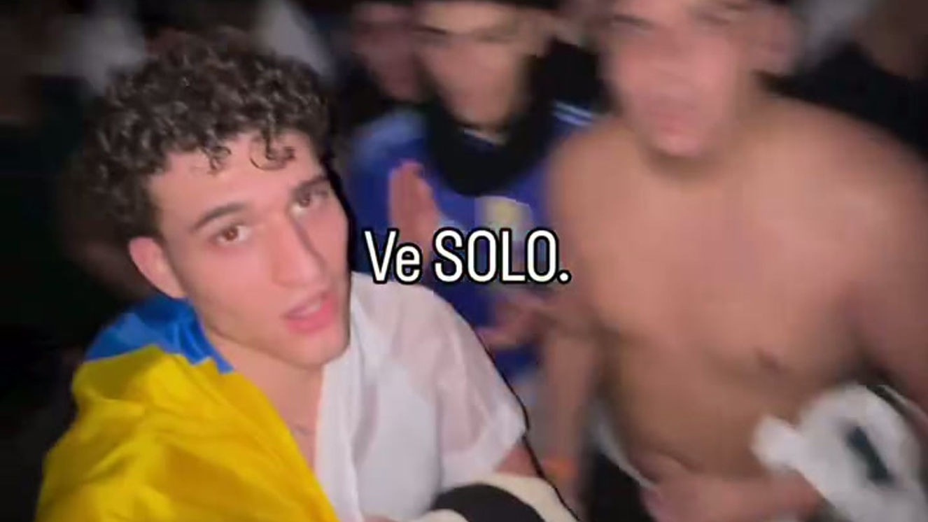 Ayer fui solo a un concierto y fue lo mejor que podria haber hecho.No te limites a tener que ir